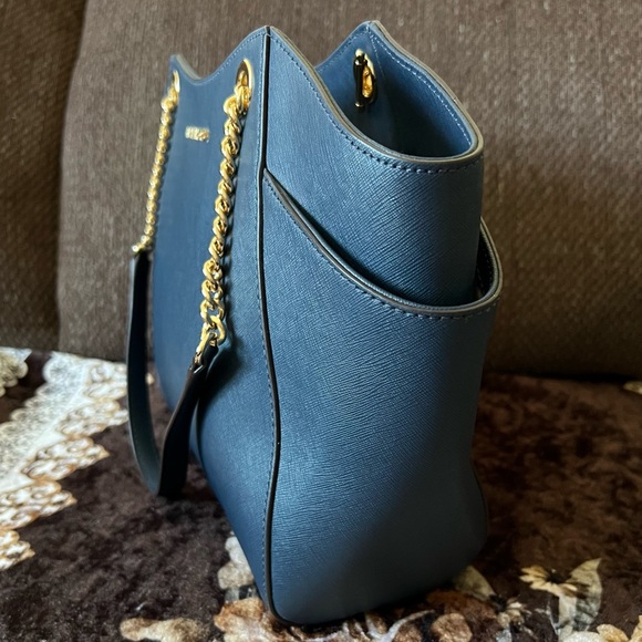 MICHAEL KORS Navy Blue Leather Jet Set Travel Gold-Tone Hardware Tote Handbag - Picture 7 of 16